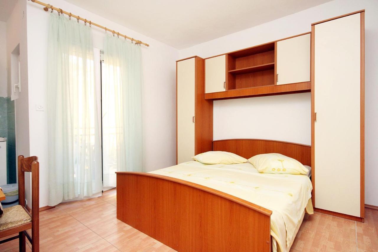 Apartments By The Sea Drvenik Donja Vala, Makarska - 6701 エクステリア 写真