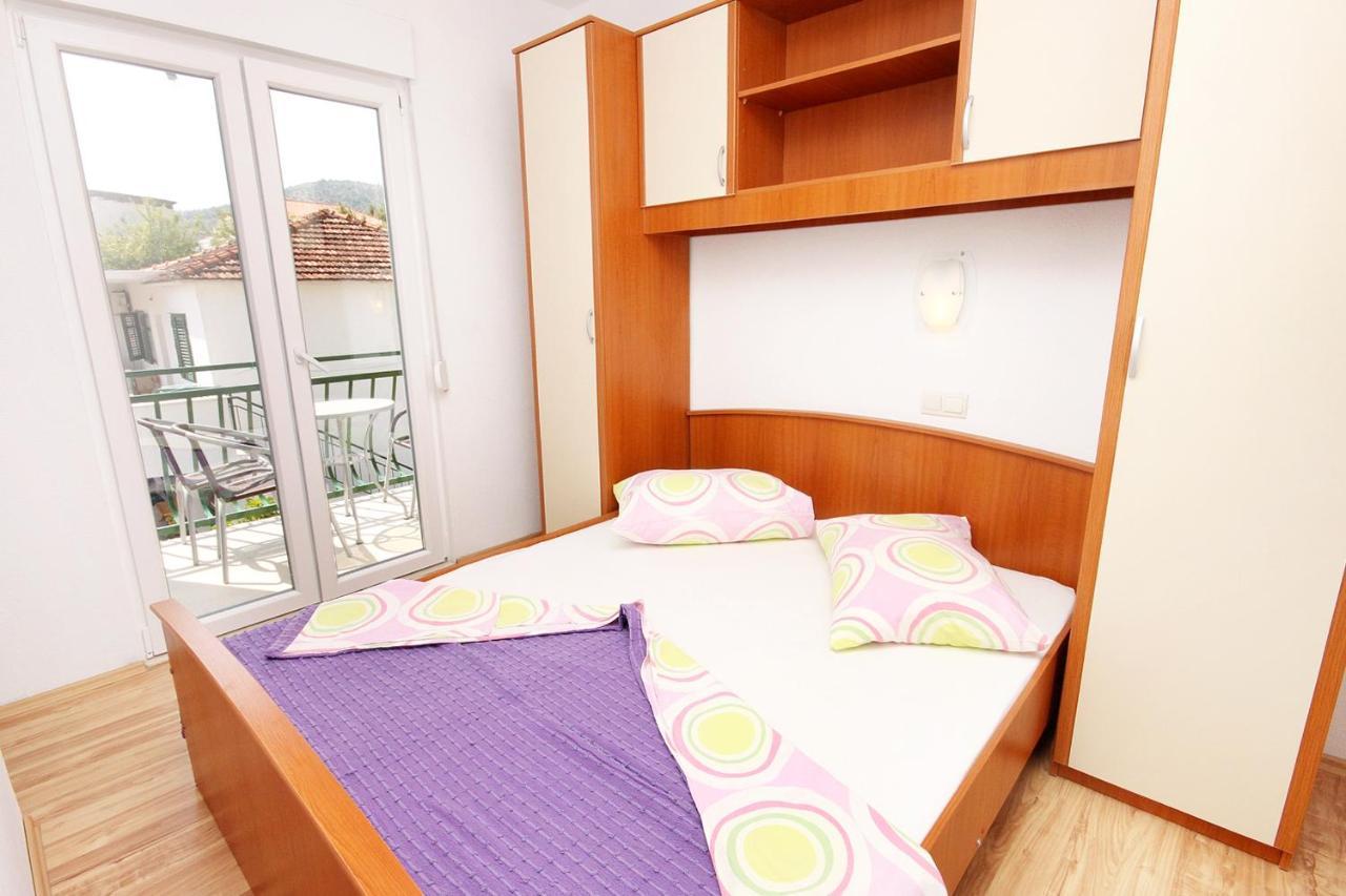Apartments By The Sea Drvenik Donja Vala, Makarska - 6701 エクステリア 写真